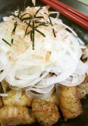 酢醤油漬コロコロ豚肉とオニオンスライス-レシピのメイン写真
