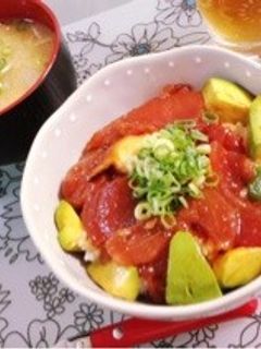 まぐろアボカドユッケ丼-レシピのメイン写真