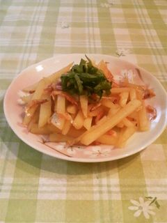 じゃがいもと桜海老のバターポン酢炒め-レシピのメイン写真
