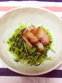 ベーコンと豆苗の炒め物-レシピのメイン写真