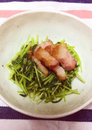 ベーコンと豆苗の炒め物-レシピのメイン写真