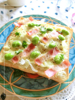 キャベツ・ベーコン・枝豆のトースト-レシピのメイン写真