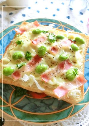キャベツ・ベーコン・枝豆のトースト-レシピのメイン写真
