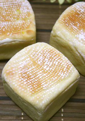 手ごね 見た目も豆腐似?≪お豆腐パン≫-レシピのメイン写真
