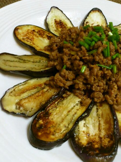 ご飯が進む*焼き茄子の肉味噌乗せ-レシピのメイン写真