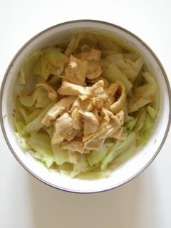 ゆで鶏のマヨしょうゆと和風キャベツ-レシピのメイン写真
