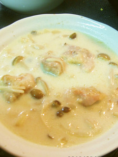 キノコと鶏モモ肉の豆乳スープ★-レシピのメイン写真