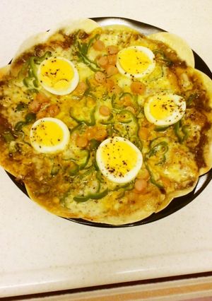 うまっ!カレーリメイクで餃子の皮ピザ♪-レシピのメイン写真