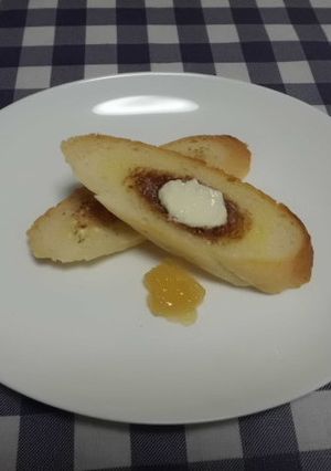 コーヒーと一緒にフランスパン-レシピのメイン写真