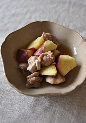 さつまいもと鶏モモのはちみつしょうゆ煮-レシピのメイン写真
