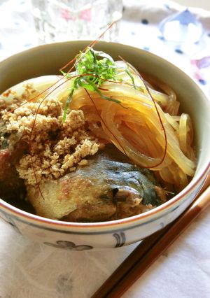 鯖味噌煮缶とマロニーの生姜風味煮-レシピのメイン写真