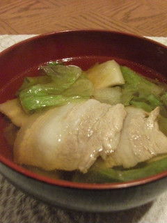 シャキシャキレタスと豚肉のお吸い物-レシピのメイン写真