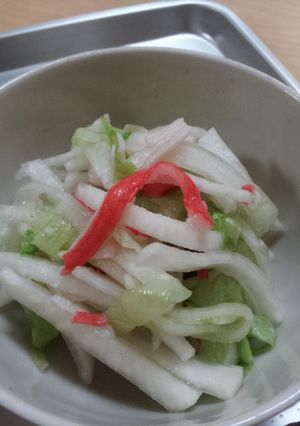 カニカマ、レタス、大根の昆布茶和え-レシピのメイン写真
