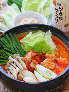 鶏団子*赤い豆乳鍋-レシピのメイン写真