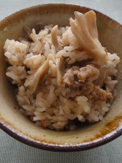舞茸と豚肉の炊き込みごはん-レシピのメイン写真