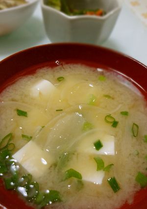 炒め玉ねぎのお味噌汁-レシピのメイン写真