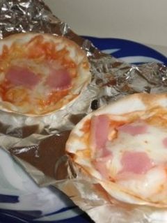 餃子の皮でピザ-レシピのメイン写真