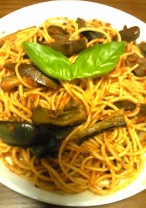 ナスとミートソースのピリ辛パスタ-レシピのメイン写真