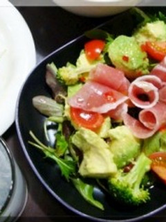 アボカドサラダ(カルパッチョレモンソース-レシピのメイン写真