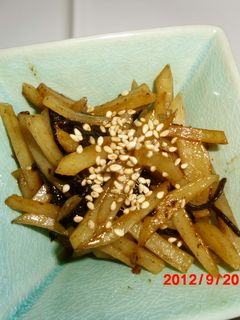 簡単!ジャガイモのバター塩昆布炒め-レシピのメイン写真