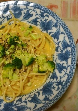 鶏白だしと卵ブロッコリーのパスタ-レシピのメイン写真