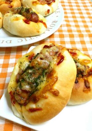 ふんわり惣菜パン＊ウィンナーチーズパン-レシピのメイン写真