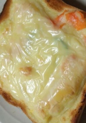 余ったポテトサラダのリメイクパン-レシピのメイン写真