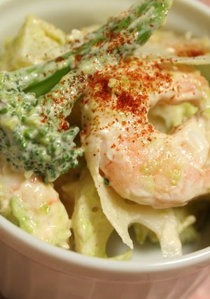 エビとアボカドのバジル風味マヨサラダ-レシピのメイン写真
