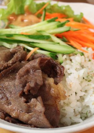 牛肉サラダ丼-レシピのメイン写真
