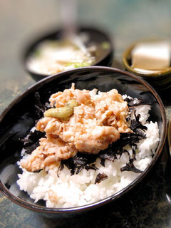 簡単☆焼肉のタレで豚わさ丼-レシピのメイン写真