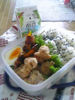 ある日のお弁当南瓜の豚バラ巻き 唐揚げ-レシピのメイン写真