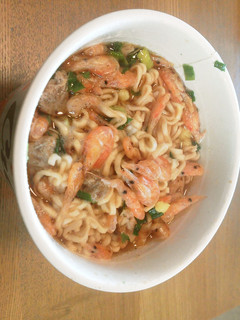 川エビで高級カップ麺に-レシピのメイン写真