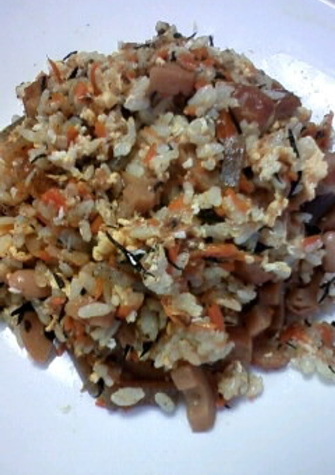 リメイク♪ヒジキの煮物で炒飯-レシピのメイン写真