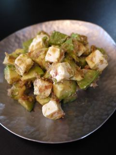 おつまみ!塩麹豆腐とアボカドのおかか和え-レシピのメイン写真