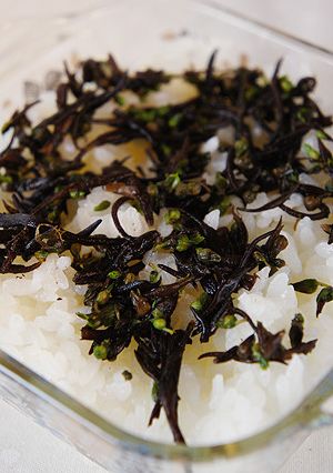 ご飯の友に♪シソの実ひじき-レシピのメイン写真