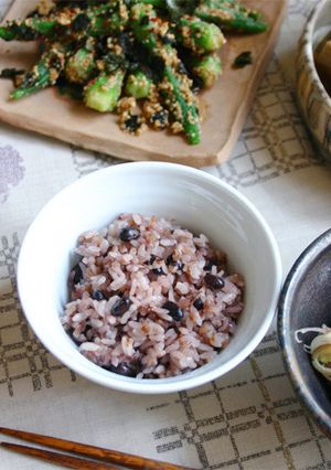 噛むご飯。【蕎麦米入った黒豆ご飯】-レシピのメイン写真