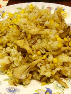 舞茸とコーンの炒飯-レシピのメイン写真