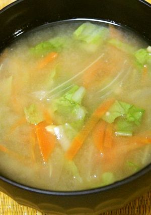 人参、白菜、納豆の味噌汁-レシピのメイン写真