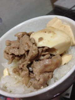 切って煮込むだけ♪豚肉豆腐-レシピのメイン写真