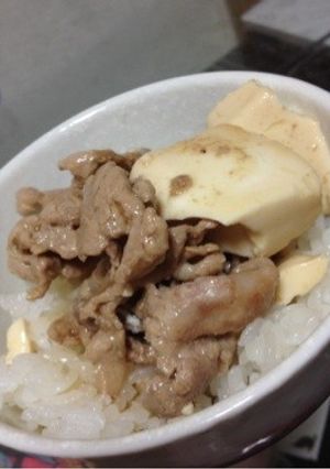 切って煮込むだけ♪豚肉豆腐-レシピのメイン写真