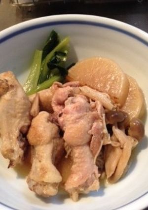 食欲の秋にぴったり☆大根と鶏手羽のみそ煮-レシピのメイン写真
