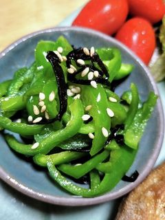ピーマンの塩昆布炒め-レシピのメイン写真
