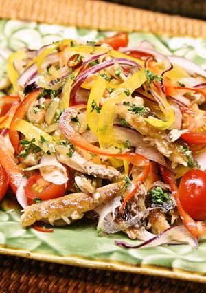 焼サンマと野菜のアジアンドレッシング和え-レシピのメイン写真