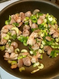 ビールに合う!砂肝とセロリのバター炒め-レシピのメイン写真