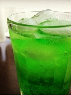 カキ氷シロップでモスのメロンソーダ-レシピのメイン写真