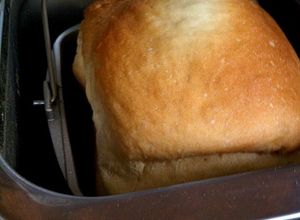 中力粉とHBで朝の食パン 中力粉とHBで朝の食パン-レシピのメイン写真