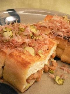大きい大きい油揚げ~納豆入り~-レシピのメイン写真