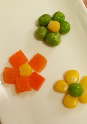 お弁当に簡単♪ミックスベジタブルでお花✿-レシピのメイン写真