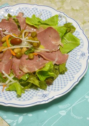 タン塩と豆づくしのごちそうサラダ-レシピのメイン写真