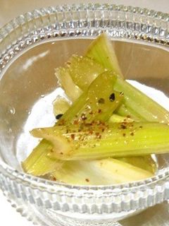 簡単♪セロリの即席マリネ(和風)-レシピのメイン写真